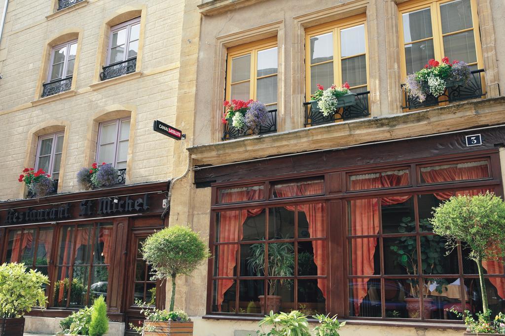 Hotel Le Saint Michel Sedan Esterno foto